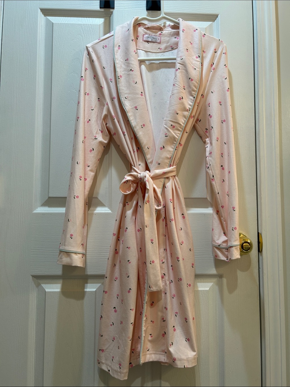 Women's Pink Floral Tie-Waist Robe